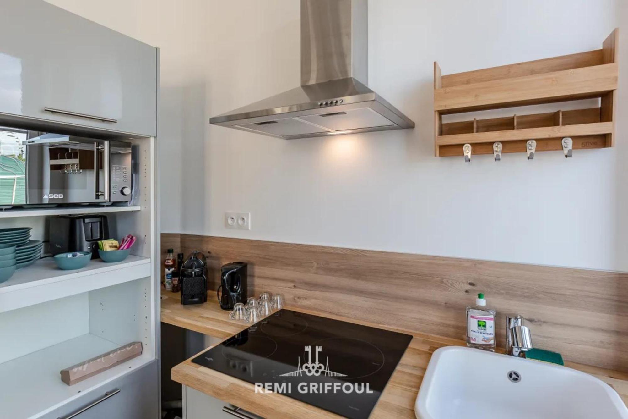 Apartment Le Vannier Private Garage Balcony 2 Guests Honfleur